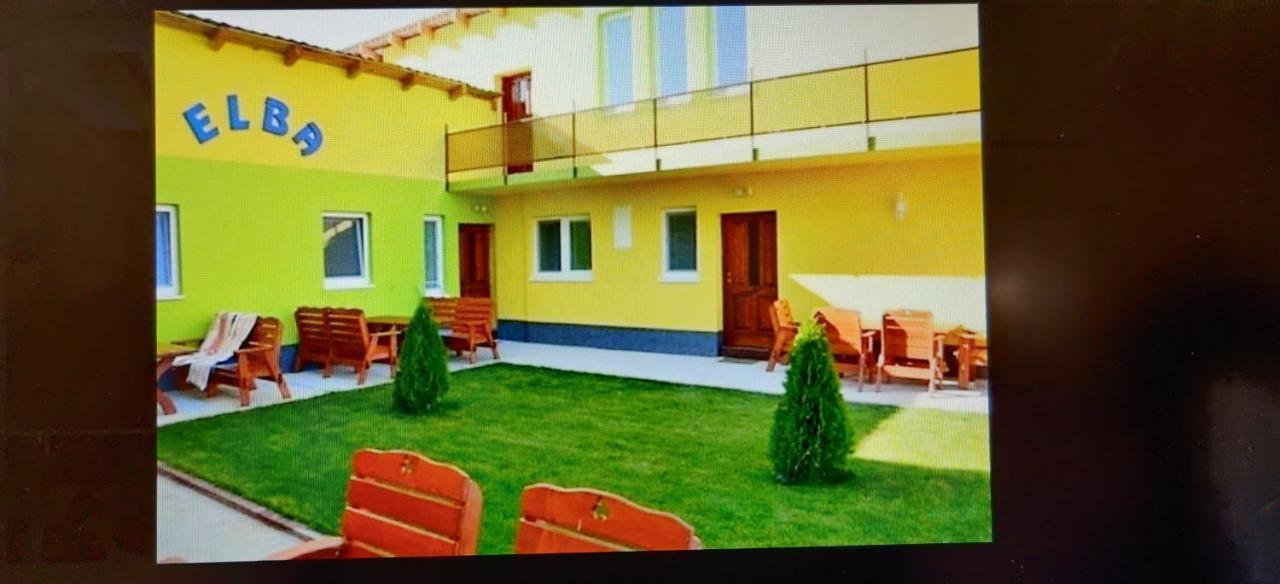 Apartmány ELBA Veľký Meder Exteriér fotografie